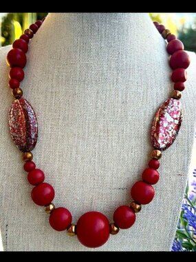 Red Wood Bead Necklace 18"
